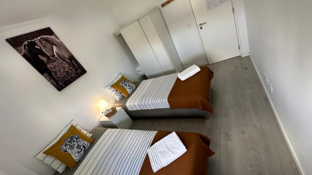 Airport Room Lisbon Exterior photo