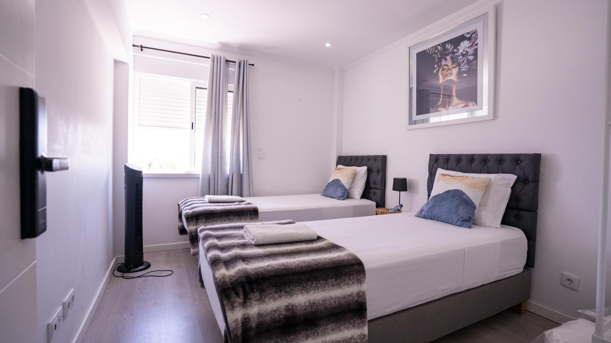 Airport Room Lisbon Exterior photo